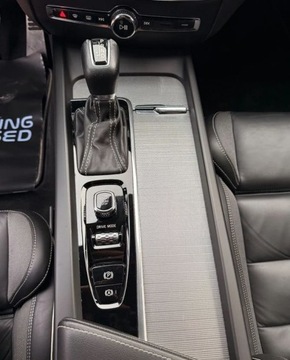 Volvo V60 II  Kombi 2.0 D4 190KM 2019 Volvo V60 R_DESIGN 2.0D4 AWD 190ps AutoMat8Biegow HiBeamLED SerwisASO VAT23, zdjęcie 26