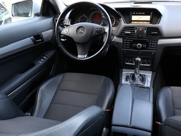 Mercedes Klasa E W212 Coupe 250 CGI BlueEFFICIENCY 204KM 2010 Mercedes E E 250, Automat, Skóra, Xenon, Klima, zdjęcie 6