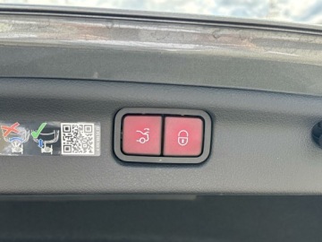 Mercedes Klasa C W206 Limuzyna 1.5 180 170KM 2024 Mercedes-Benz C 180 AMG Line/ Gwarancja/ Keyless g, zdjęcie 11