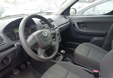 Skoda Roomster Mikrovan Facelifting 1.2 TSI 85KM 2010 Skoda Roomster Skoda Roomster 1.2 Benzyna 86KM, zdjęcie 4