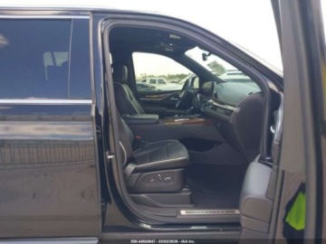 Cadillac Escalade III 2021 Cadillac Escalade ESV Premium Luxury 2021 6.2 Benzyna 420KM, zdjęcie 9