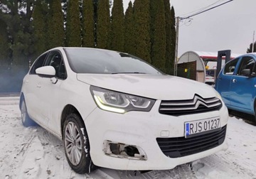Citroen C4 II Hatchback 5d Facelifting 1.6 HDi 92KM 2015 Citroen C4 2015r, 1.6 HDI. Uszkodzony lewy tyl. Jezdzi. 1.6 Diesel 92KM, zdjęcie 1