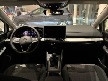 Volkswagen Golf VIII Hatchback Facelifting 2.0 TDI SCR 116KM 2025 Volkswagen Golf Variant Life Plus 2.0 TDI 115KM, zdjęcie 3