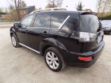 Mitsubishi Outlander II 2009 Mitsubishi Outlander BIALOLEKA 2.0 T.Diesel (170 KM) 4X4, 2009r. prod. K, zdjęcie 3