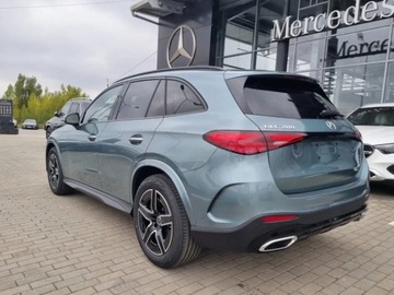 Mercedes GLC C254/X254 Coupe 2.0 200 204KM 2025 MERCEDES-BENZ GLC 200 4-Matic AMG Line 2.0 (204KM) 2025, zdjęcie 3