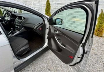 Ford Focus III Kombi 1.0 EcoBoost 100KM 2012 Ford Focus Ford Focus 1.0 EcoBoost 99g Start-Stopp-System Business Edition, zdjęcie 29