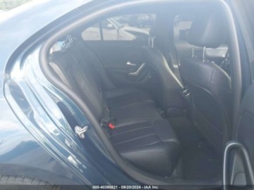 Mercedes Klasa A W177/V177 2022 Mercedes-Benz Klasa A 220, 2022r., 4x4, 2.0L 2.0 Benzyna 188KM, zdjęcie 9