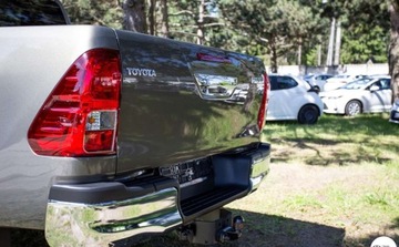 Toyota Hilux VIII Podwójna kabina Facelifting 2.8 D-4D 204KM 2024 Toyota Hilux Active Automat Wyprzedaz 2024 HAK 2.8 Diesel 204KM, zdjęcie 7