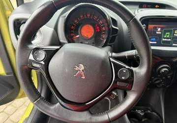 Peugeot 108 2018 Peugeot 108 1,0 72KM Klimatyzacja CarPlay Otwierany dach Opony latozima, zdjęcie 15
