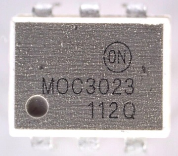 MOC3023 оптотриак оптопара DIP6 белый