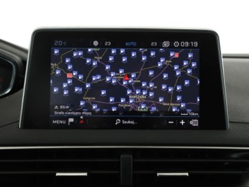 Peugeot 3008 II Crossover 1.2 PureTech 130KM 2018 Peugeot 3008 automat virtual cocpit półskóra, zdjęcie 25