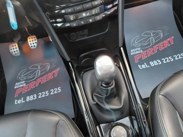 Peugeot 2008 I SUV Facelifting 1.2 PureTech 130KM 2019 Peugeot 2008 Panorama Navi Kamera PDC Alu 1.2 Benzyna 130KM, zdjęcie 22