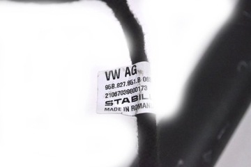 PORSCHE MACAN (95B) 2016 LEVÝ STRANA TLUMIČ KRYT ZADNÍ KUFRU