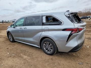 Toyota Sienna III 2021 Toyota Sienna LE 2021 2.5 Hybryda Plug-in 245KM, zdjęcie 1