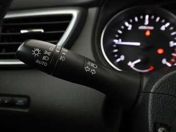 Nissan Qashqai II Crossover Facelifting 1.6 dCi 130KM 2018 Nissan Qashqai Navi Kamera cofania Hak, zdjęcie 29