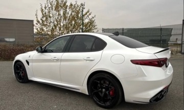 Alfa Romeo Giulia II Sedan 2.9 V6 510KM 2018 Alfa Romeo Giulia Alfa Romeo Giulia 2.9 Quadrfoglio 2.9 Benzyna 510KM