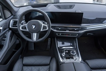 BMW X5 G05 SUV Facelifting 3.0 30d 298KM 2025 BMW X5 xDrive30d Dostępne od ręki!, zdjęcie 11
