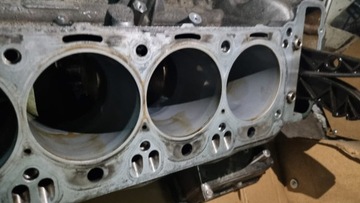 Блок двигателя BMW E60 M5 s85b50 V10