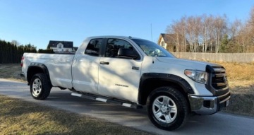 Toyota Tundra II 2014 Toyota Tundra Toyota Tundra 5.7 4x4 Double Cab Limited 5.7 Benzyna 381KM, zdjęcie 4