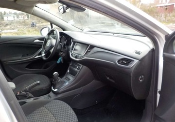 Opel Astra K Sports Tourer 1.6 CDTI 136KM 2017 Opel Astra Automat Diesel Okazja 1.6 Diesel 136KM, zdjęcie 12