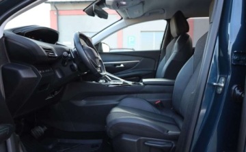 Peugeot 3008 II Plug-In Hybrid Facelifting 1.6 HYBRID 225KM 2021 Peugeot 3008 Peugeot 3008 225 e-EAT8 Allure Pack 1.6 Hybryda Plug-in 225KM, zdjęcie 15