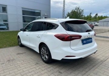 Ford Focus IV Kombi Facelifting 1.0 EcoBoost 125KM 2024 Ford Focus Ford Focus 1.0 Ecoboost 125KM TITANIUM X Salon PL Benzyna 125KM, zdjęcie 23