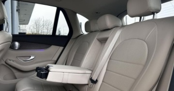 Mercedes GLC C253 SUV Facelifting 2.0 220d 194KM 2020 Mercedes-Benz GLC SalonPL 4Matic AMG Line Kamera360 Burmester CarPlay Andr, zdjęcie 27