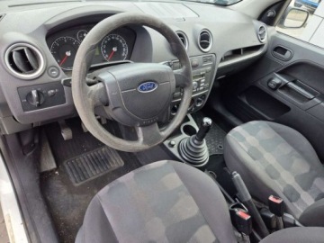 Ford Fusion 1.4 Duratorq TDCi 68KM 2005 Ford Fusion Silver X 1.4TDCi 68KM 1.4 Diesel 68KM, zdjęcie 7