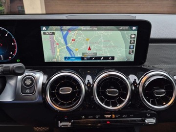 Mercedes GLB SUV 2.0 200d 150KM 2022 Mercedes-Benz GLB 200 d Edition 1 8G-DCT 150KM 2022r bezwypadkowy, zdjęcie 3