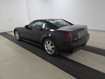 Cadillac XLR 2004 Cadillac XLR Base 2004 4.6 Benzyna 320KM, zdjęcie 1