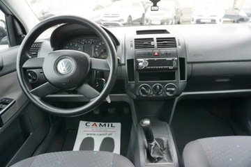 Volkswagen Polo IV Hatchback 1.2 i 54KM 2003 Volkswagen Polo 1.2 Benzyna z klimatyzacją,, zdjęcie 17