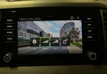 Skoda Karoq Crossover Facelifting 1.5 TSI ACT 150KM 2024 Skoda Karoq VAT 23 Sportline 1.5TSI 150KM DSG 2024 r., salon PL, I wlascic, zdjęcie 29