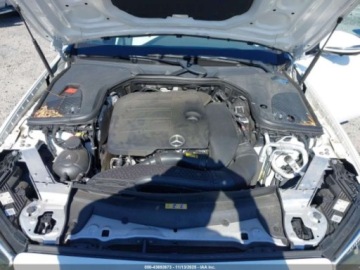 Mercedes Klasa E W213 2021 Mercedes-Benz Klasa E 350 4Matic 2021 2.0 Benzyna 255KM, zdjęcie 8