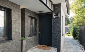 Адресная табличка с номером дома. Прочная алюминиевая табличка.