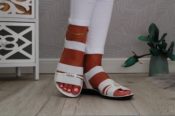 СПОРТИВНЫЕ САНДАЛИИ ЖЕНСКИЕ, ПРОФИЛИРОВАННЫЕ, РЕЗИНОВЫЕ, ПЛОСКИЕ