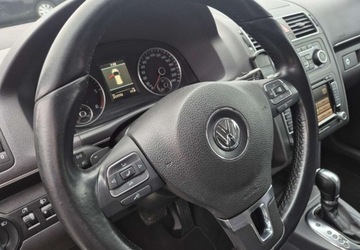 Volkswagen Touran II 2.0 TDI 170KM 2011 Volkswagen Touran 2,0 170KM Automat DSG Highline Navi Kamera PDC 2.0 Diesel, zdjęcie 5
