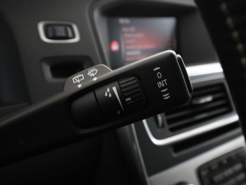 Volvo V60 I Kombi Facelifting 2.0 D2 DRIVE-E 120KM 2018 Volvo V60 FV23 2.0D Linje Svart Klimatyzacja, zdjęcie 29
