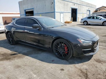 Maserati Ghibli III 2019 Maserati Ghibli 2019, 3.0L, S, porysowany lakier 3.0 Benzyna 424KM, zdjęcie 2