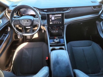 Jeep Grand Cherokee V 2024 Jeep Grand Cherokee JEEP GRAND CHEROKEE L LAREDO 3.6 Benzyna 297KM, zdjęcie 6