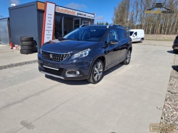 Peugeot 2008 I SUV Facelifting 1.2 PureTech 110KM 2016 Peugeot 2008 1,2 110KM klimatronik apnorama alu navi elektryka oplacony, zdjęcie 1
