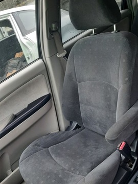 VNITŘEK SEDADLA POHOVKA GRANDIS 7 MÍSTO 04-11 EU