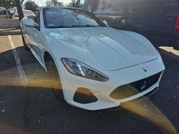 Maserati GranTurismo 2018 Maserati GranTurismo Convertible Sport 2018 4.7 Benzyna 454KM, zdjęcie 6