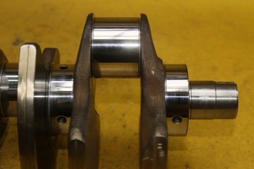 КОЛЕНВАЛ A8 D2 FL 4.2 B AUW 077T