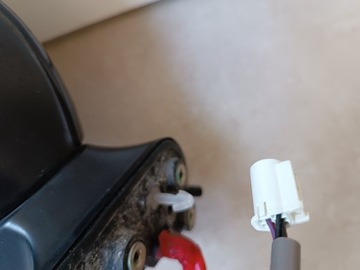 PRIUS PLUS V USA ZRCÁTKO LEVÉ