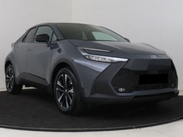 Toyota C-HR II SUV 1.8 Hybrid 140KM 2026 Od ręki - Style 1.8 Hybrid 140KM | Podgrzewane fotele!, zdjęcie 2