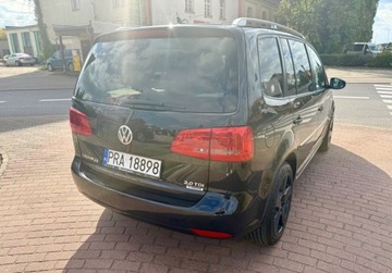Volkswagen Touran II 2.0 TDI 140KM 2015 Volkswagen Touran 2.0Tdi DSG 7-mio osobowy MAX Opcja 2.0 Diesel 140KM, zdjęcie 28