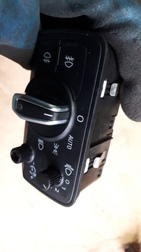 ВЫКЛЮЧАТЕЛЬ СВЕТА A3 8V 8V0941531Q