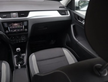Skoda Rapid II Liftback Facelifting 1.0 TSI 110KM 2019 Skoda Rapid 1.0 TSI, Salon Polska, Serwis ASO, zdjęcie 7