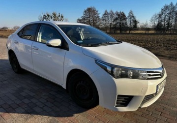 Toyota Corolla XI Sedan 1.4 D-4D 90KM 2015 Toyota Corolla TOYOTA COROLLA 1.4 D4D 1.4 Diesel 90KM, zdjęcie 5