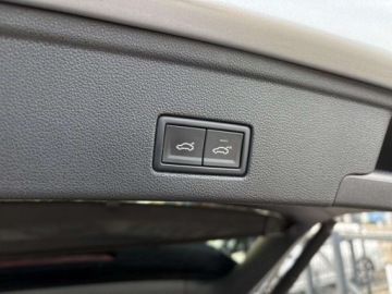 Volkswagen Touareg III SUV 3.0 V6 SCR TDI 286KM 2018 Volkswagen Touareg R-Line DCC Matrix LED Tempomat ACC Panorama Serwis, zdjęcie 33